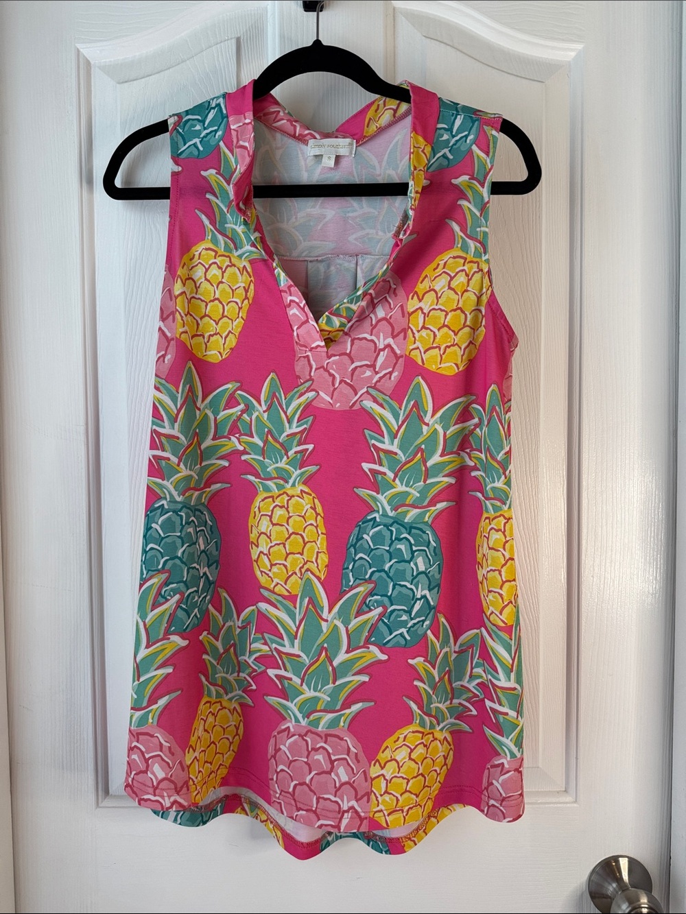 Simply Southern Pink Pineapple Print V-Neck Sleeveless Top (BB)